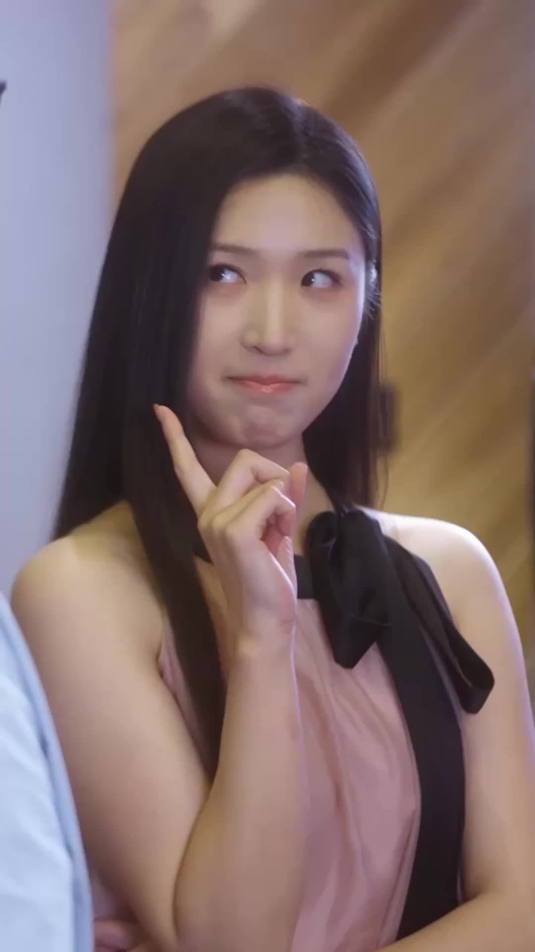 Tập 17 - Diva Trả Ơn: Đuổi Bắt Ngược